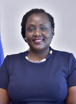 Dr. Fiona Braka